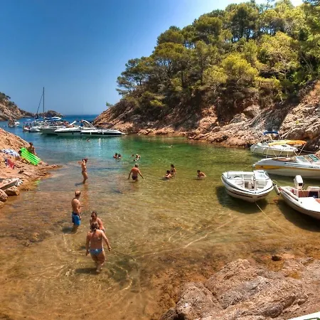 Apartment Lets Holidays Sa Coma 3